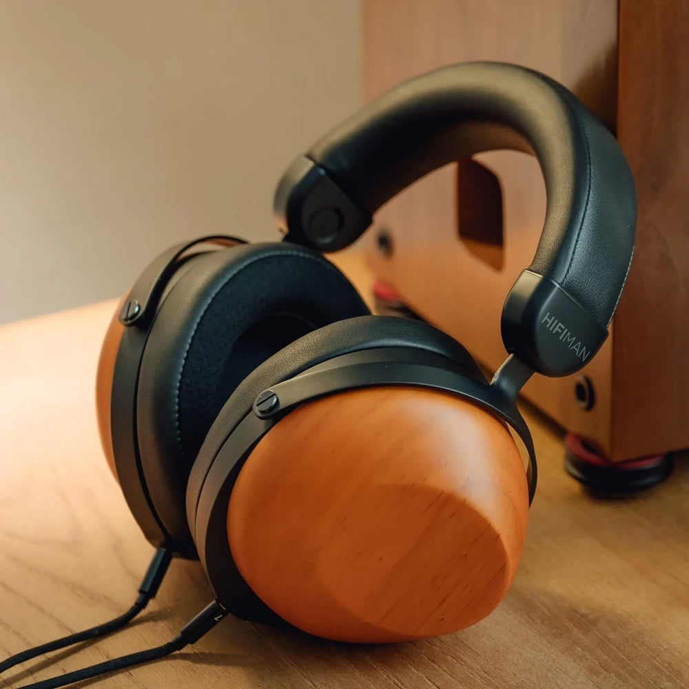 HIFIMAN HE-R10D Closed-Back Headphones